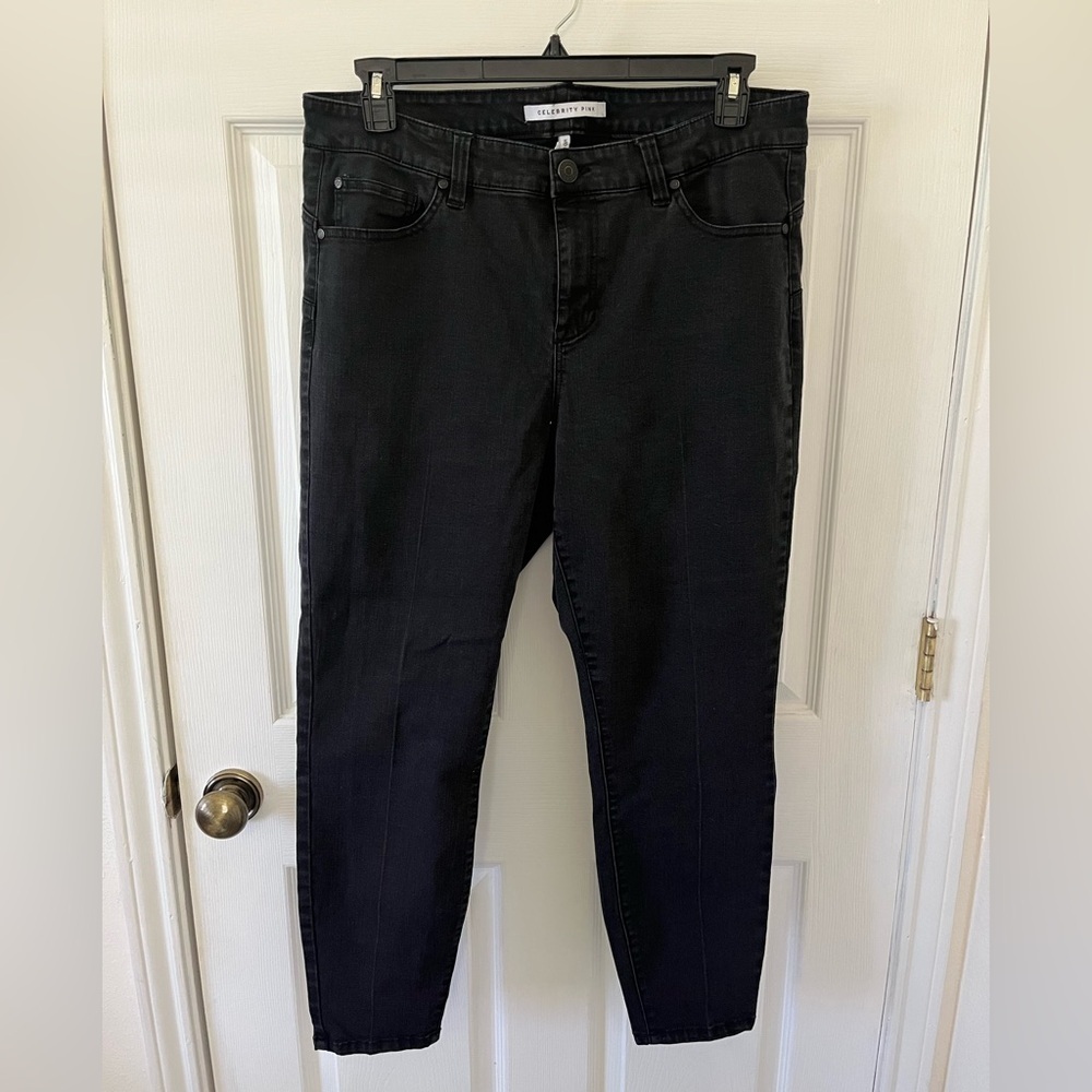 Celebrity Pink Women's Black Skinny Jeans